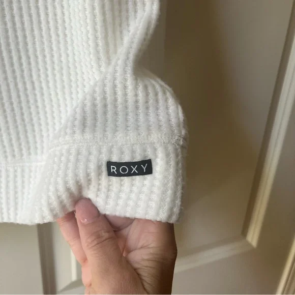 NWT ROXY Take It Home Cozy Waffle Knit Sweatshirt size Medium, White - Picture 6 of 10